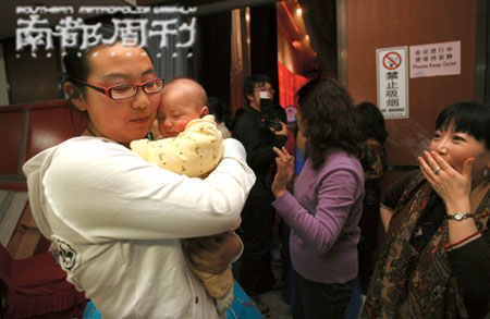 泰国供卵试管自怀供卵流程找供卵代生生殖医生-自己的泰国供卵自怀试管供卵流程